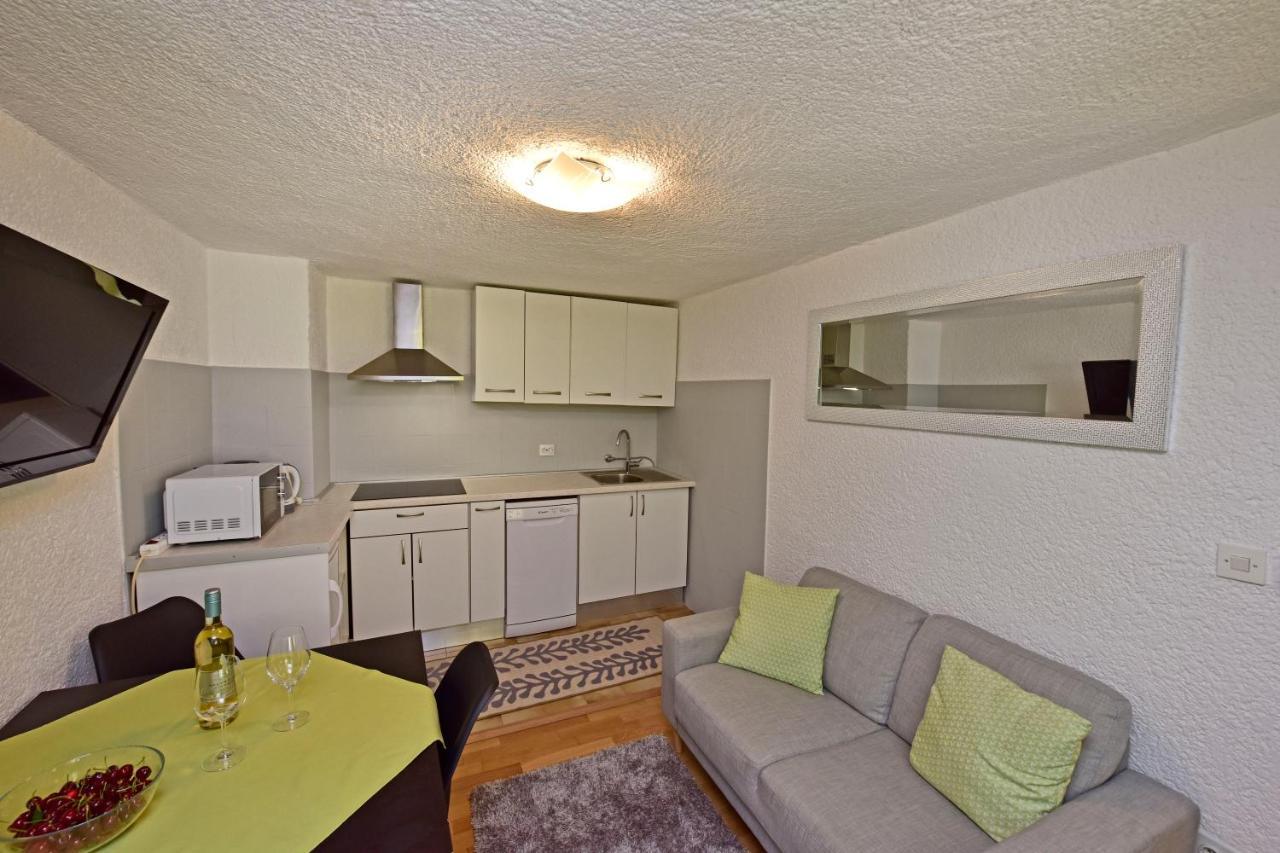 Apartment Corta City-Centre Пореч Экстерьер фото